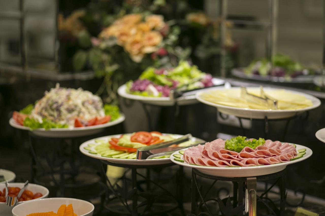 Quoc Hoa Premier Hotel Ханой Экстерьер фото